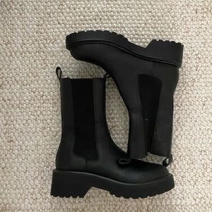 Black Chelsea Boots
